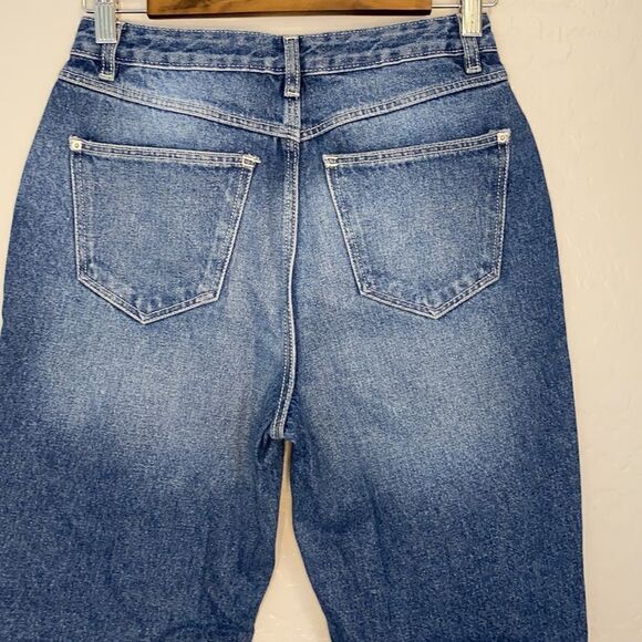 ASOS Urban Bliss Women’s Midwash Blue Mom Jean with rips Size 2 - Picture 6 of 12